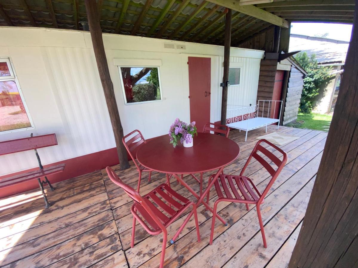 Mobilhome Sous Chalet En Bois A La Ferme Josnes Dış mekan fotoğraf